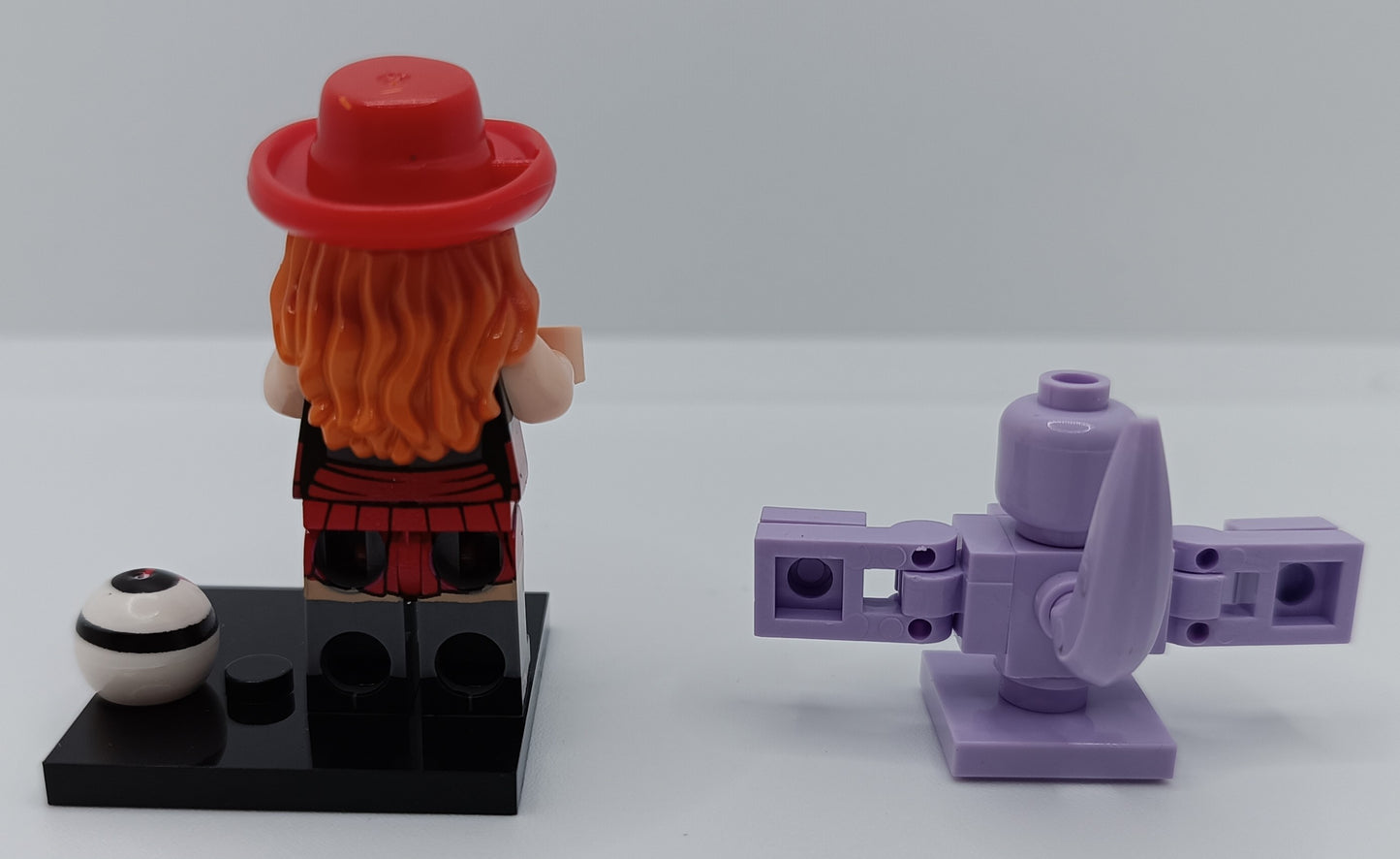 Pokemon - Serena w/ Mewtwo SEALED