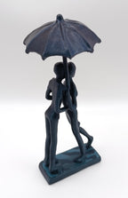 Statua Surrealista Amore sotto l'Ombrello
