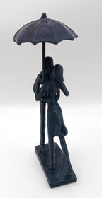 Statua Surrealista Amore sotto l'Ombrello