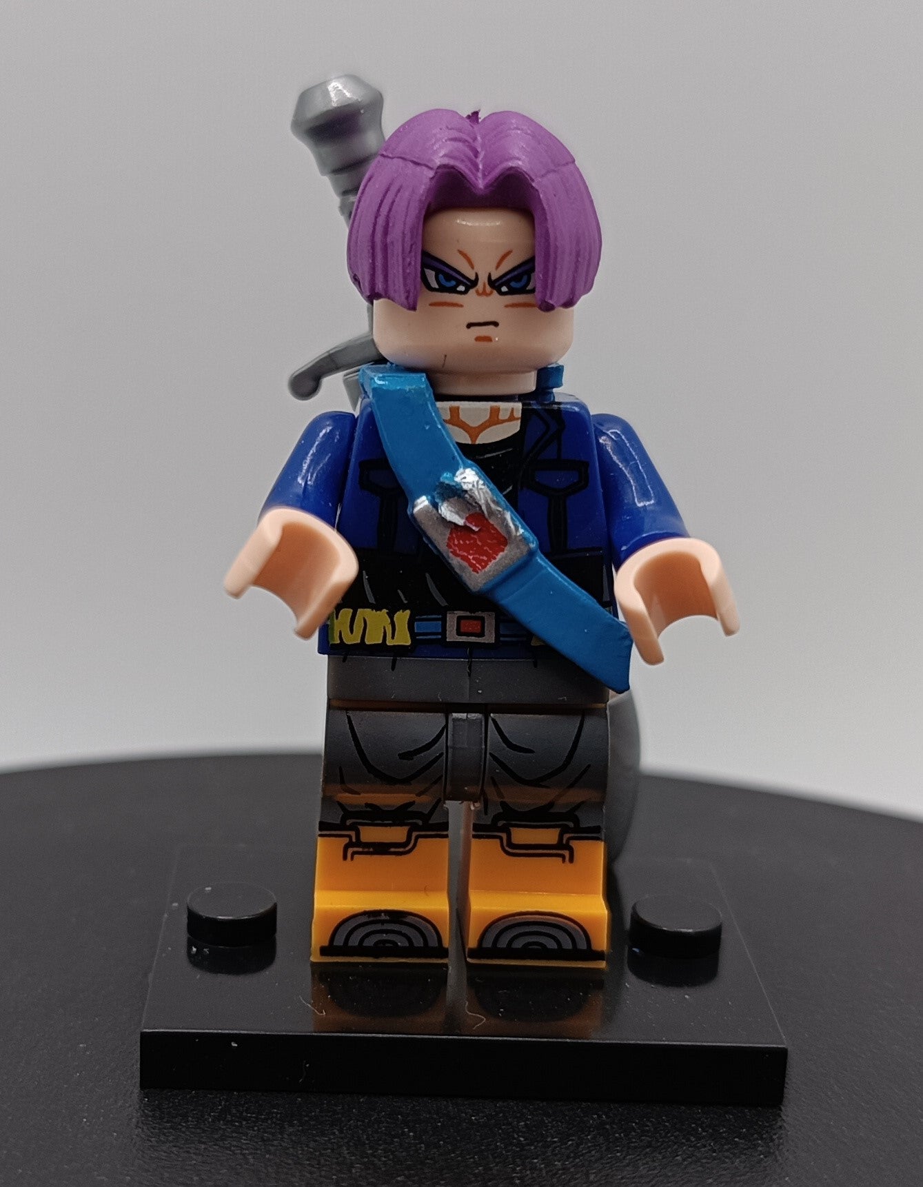 Dragon Ball - Future Trunks SEALED