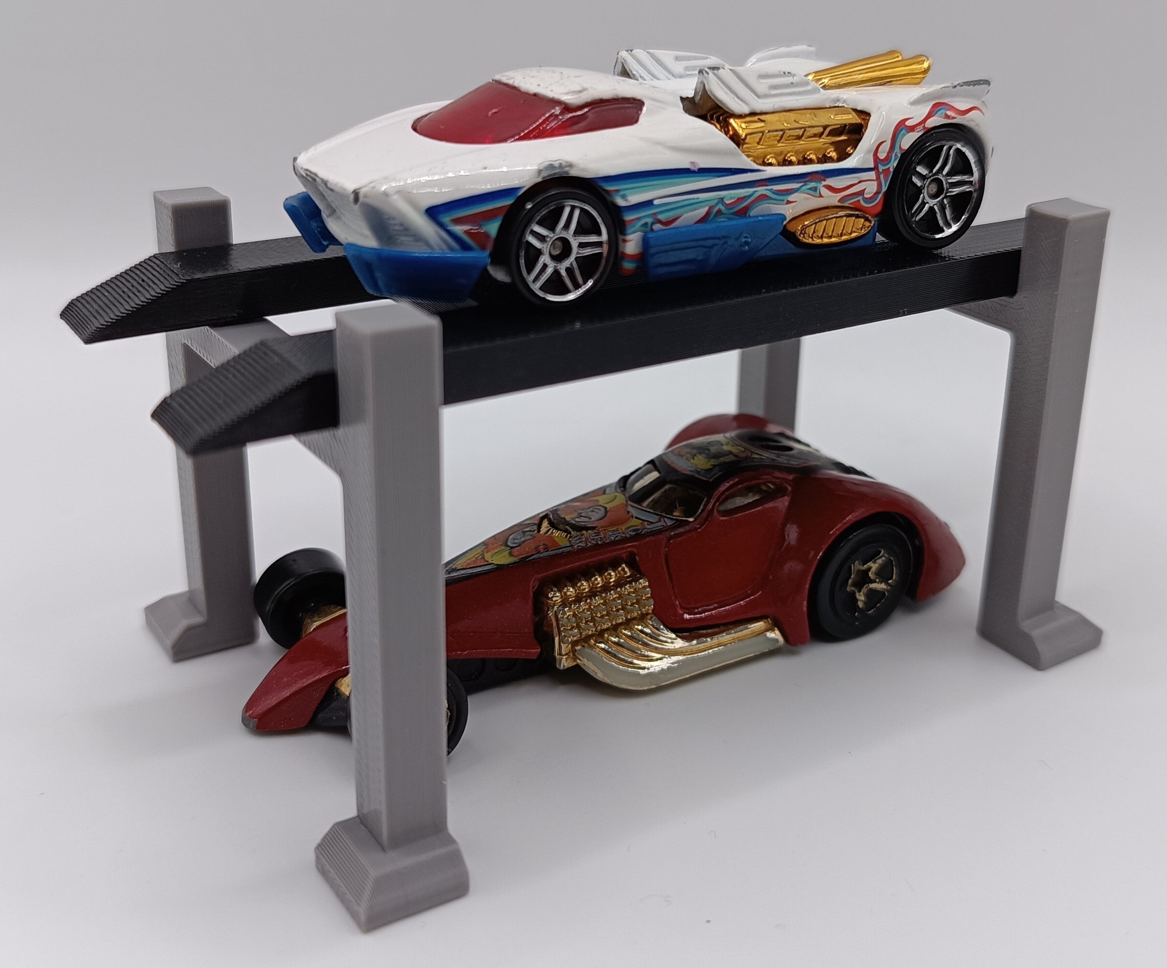 Espositore Auto Modellismo Ponte Sollevatore Scala 1:64