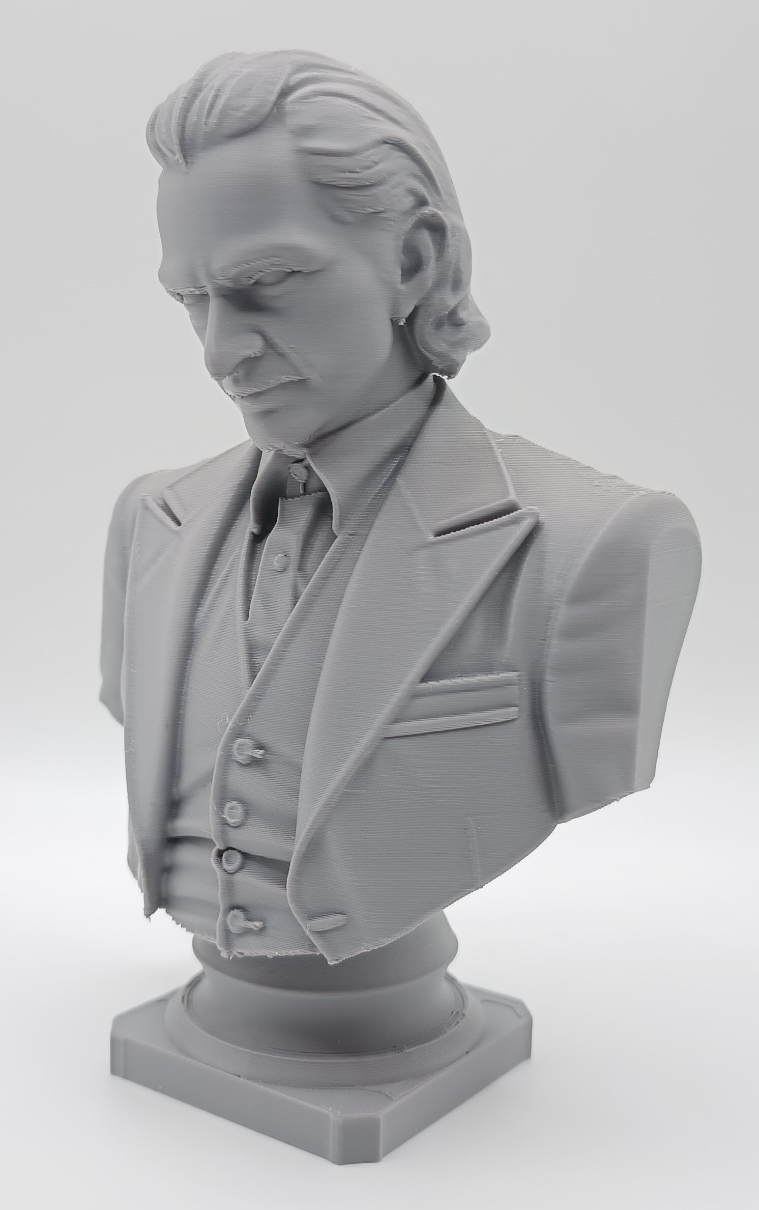 Busto Joker v. Joaquin Phoenix
