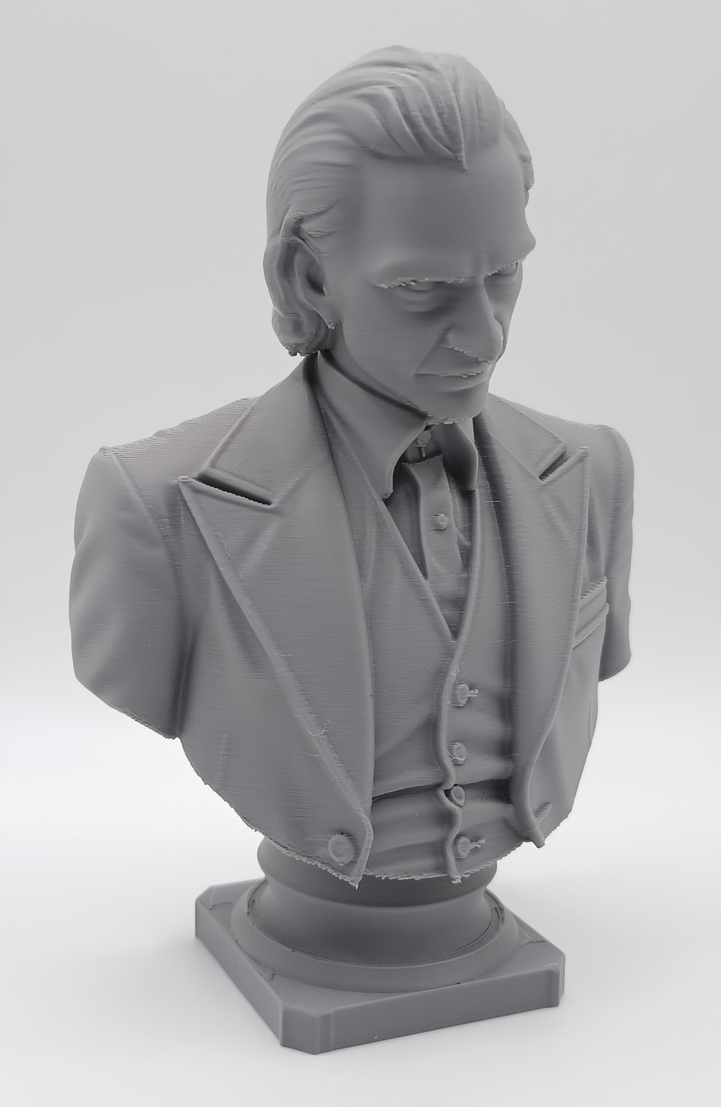 Busto Joker v. Joaquin Phoenix