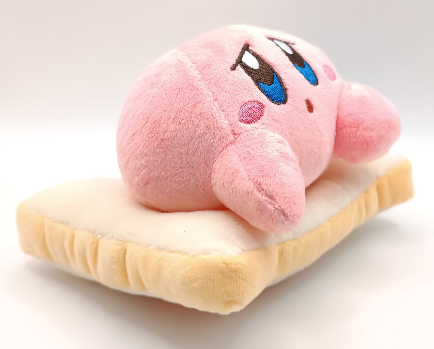 Peluche Kirby in a Toast - Takara Tomy JAP NEW