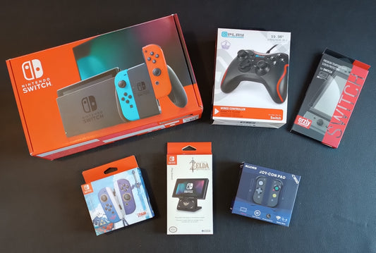 Lotto Console Nintendo Switch + Accessori + 4 Joycon e 1 Controller