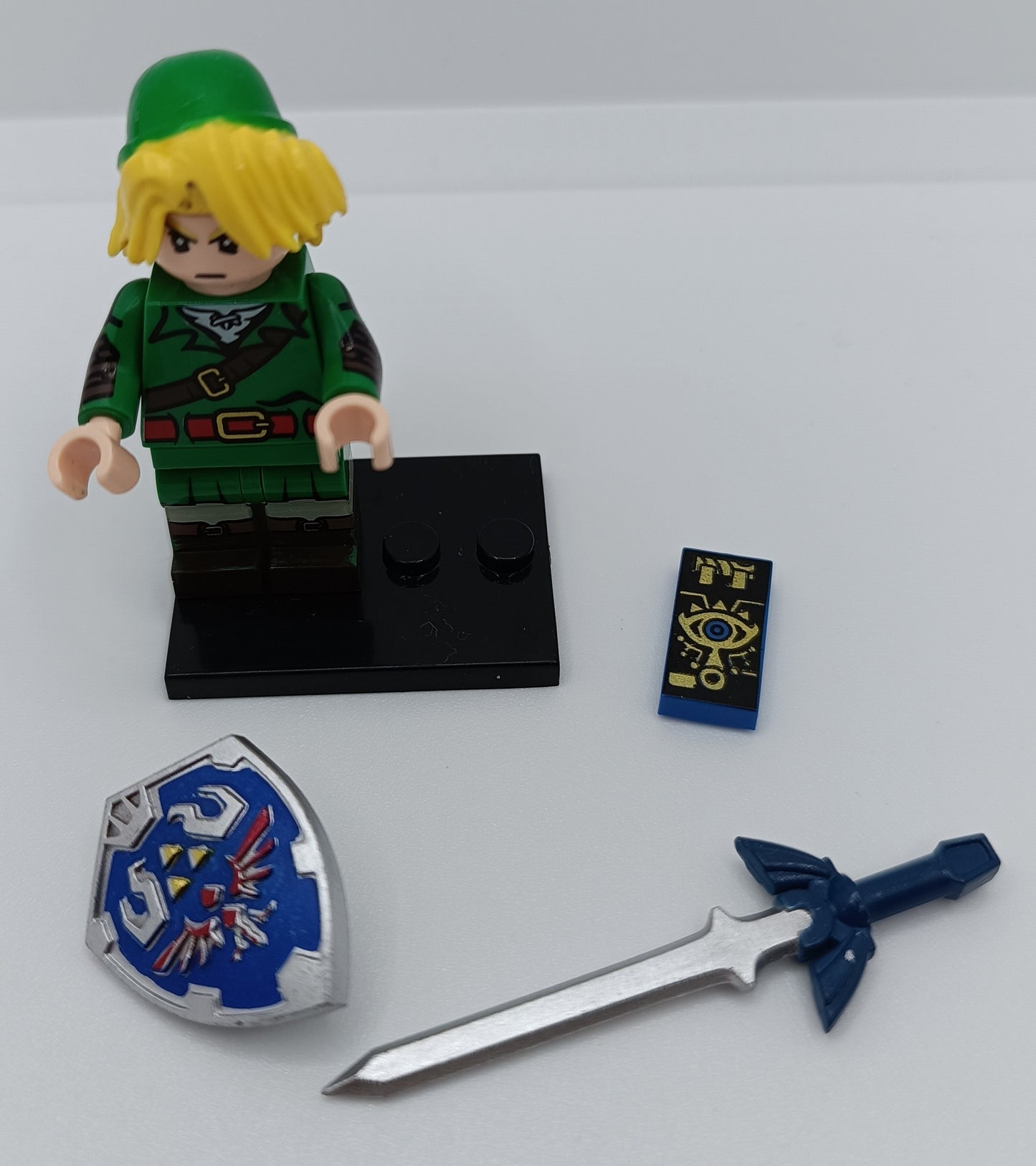 The Legend of Zelda - Link (New Skin) SEALED