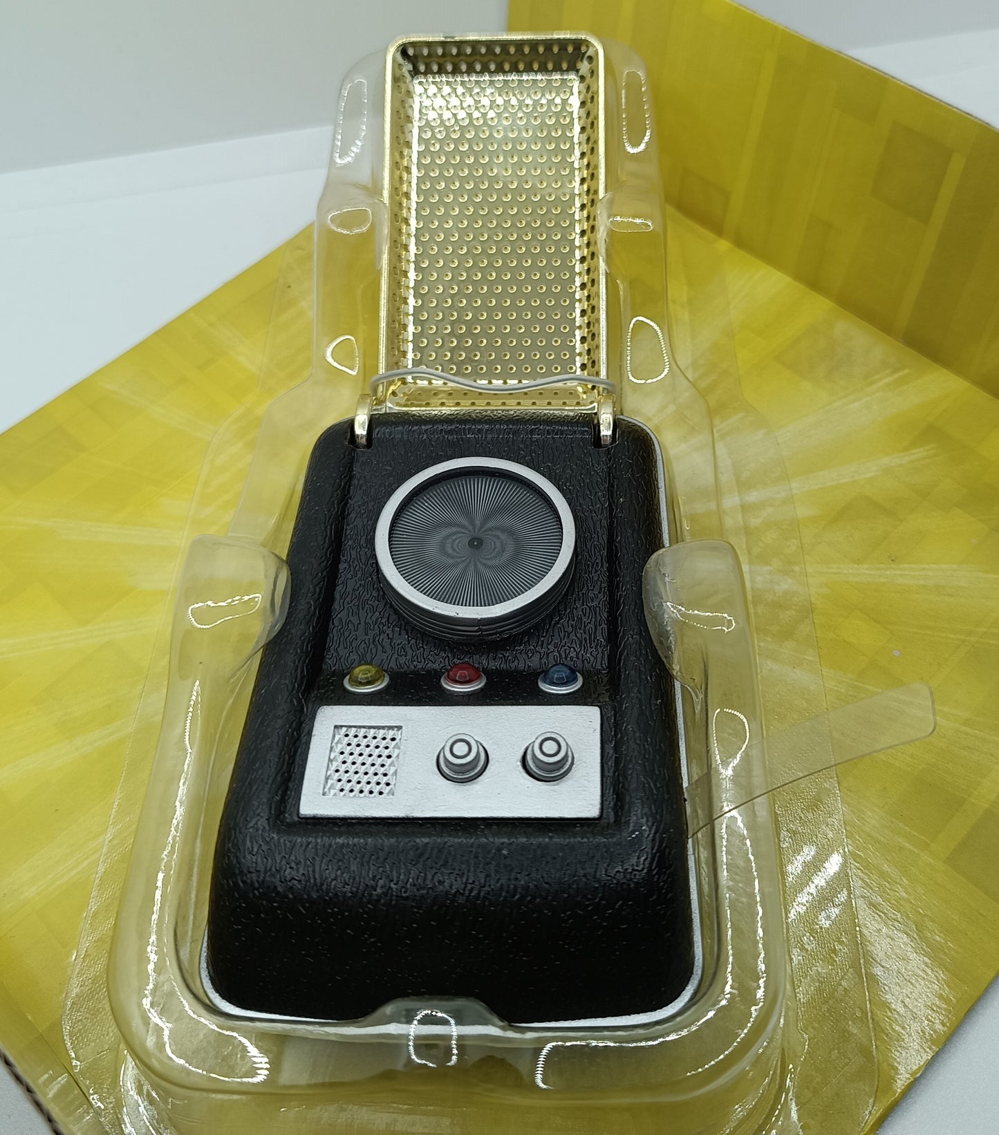 Star Trek - Classic Communicator LIKE NEW